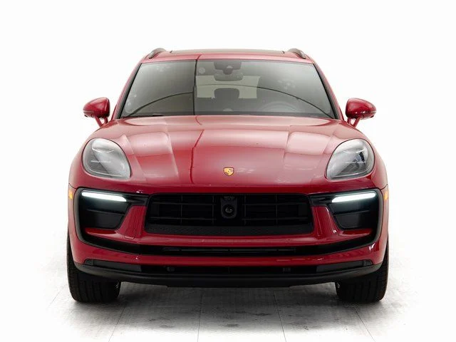 2025 Porsche Macan - Photo 30