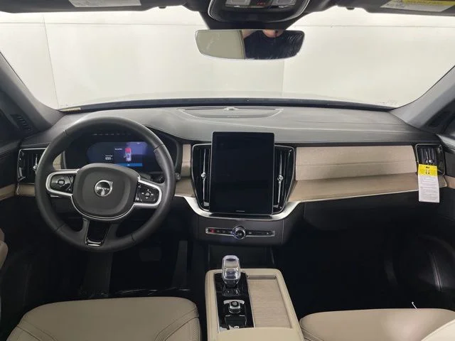 2026 Volvo XC90 Plus - Photo 36