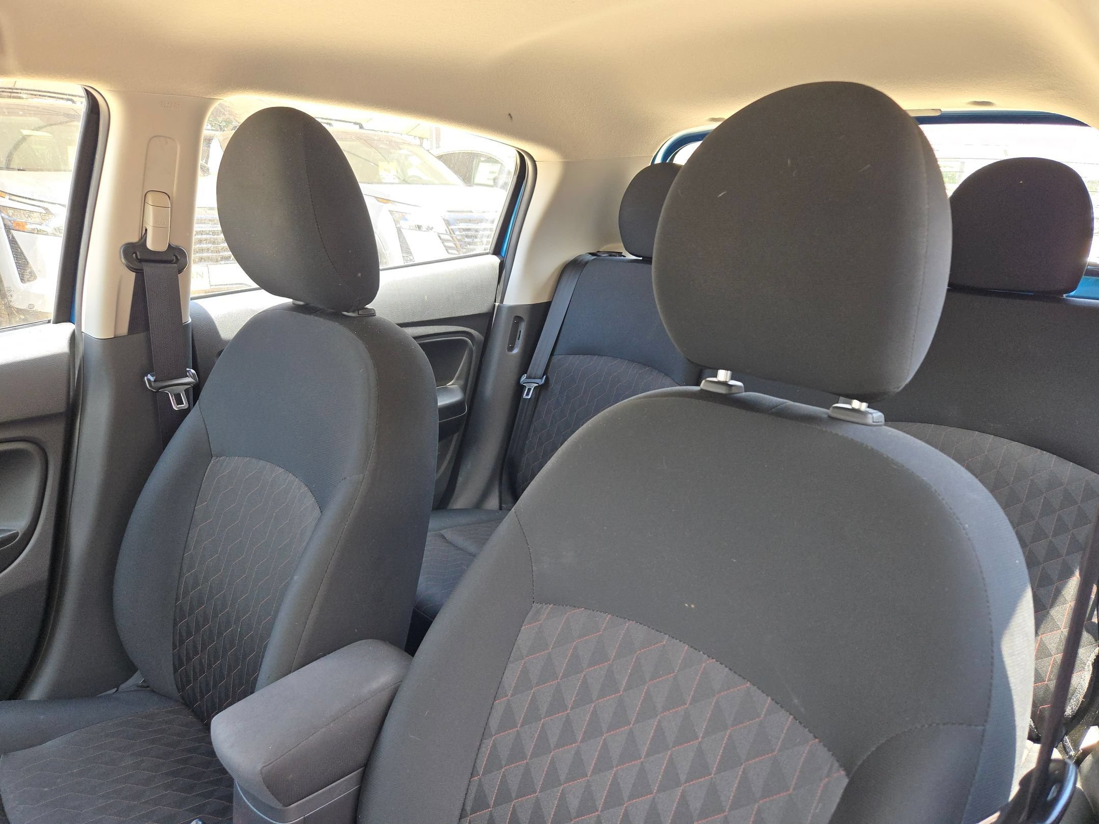 Used 2024  Mitsubishi ES image 9