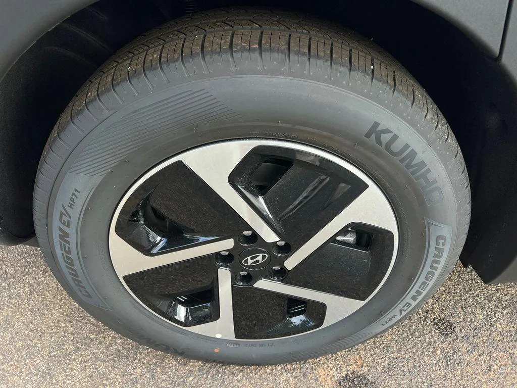 2026 Hyundai IONIQ 9 SE - Photo 17
