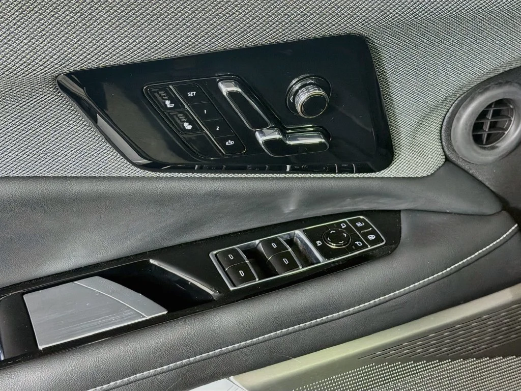 2026 Cadillac OPTIQ Sport - Photo 17