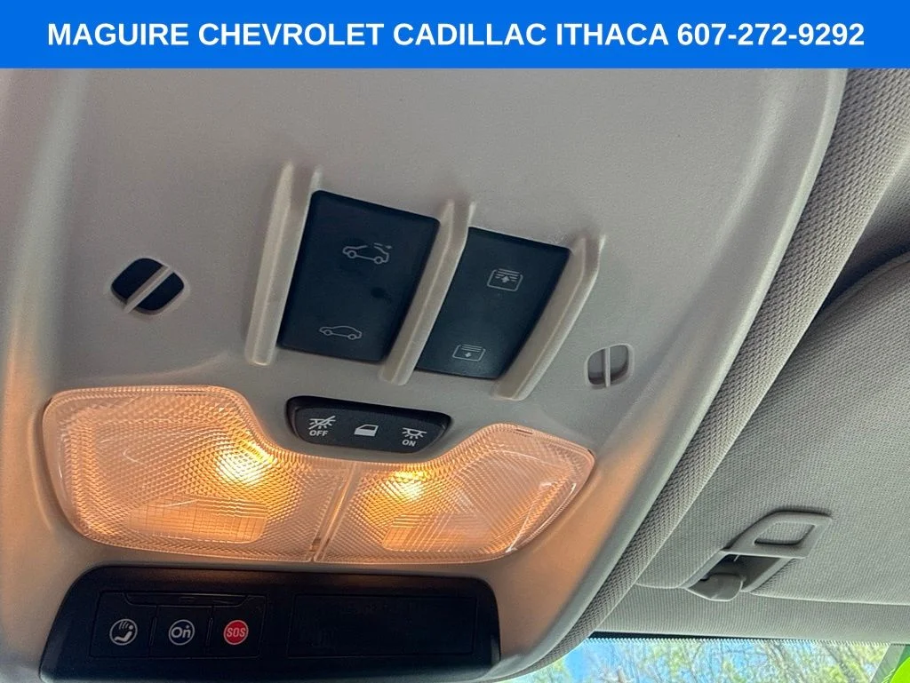 Used 2023 Black Buick Select image 21