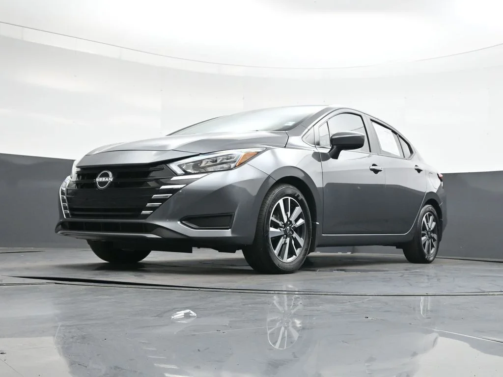 Used 2025 Gray Nissan 1.6 SV image 43