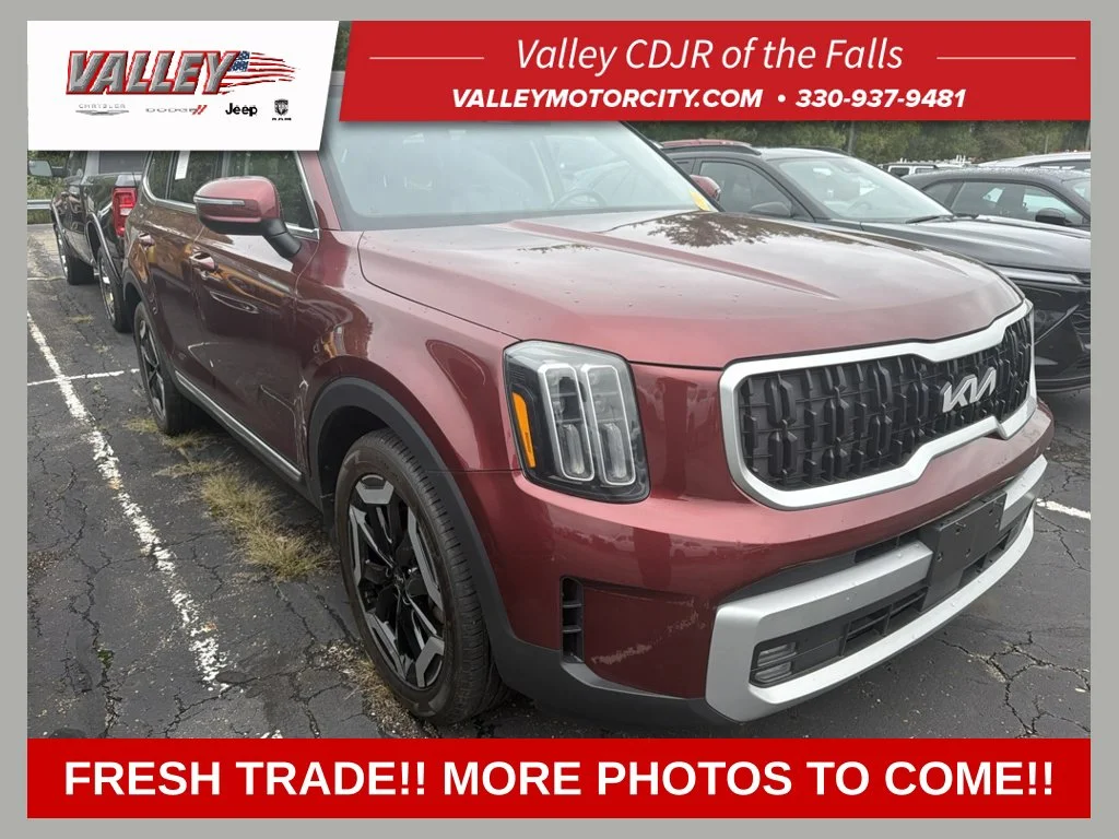 Used 2023 Red Kia EX image 1