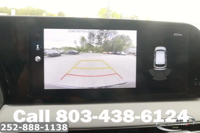 Used 2025 Black Hyundai SEL image 27