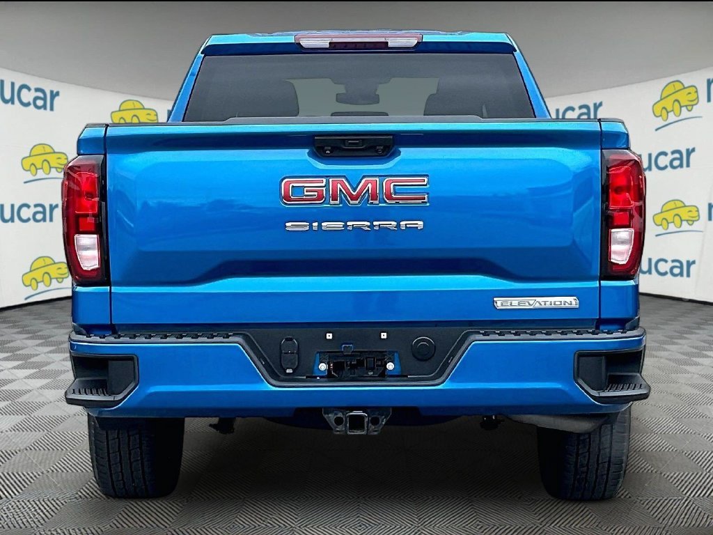 Used 2023 Blue GMC Elevation image 5