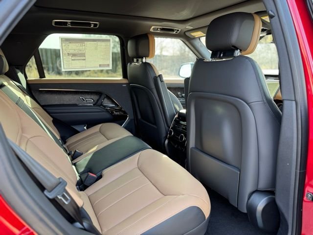 New 2026 Firenze Red Land Rover Dynamic SE image 16