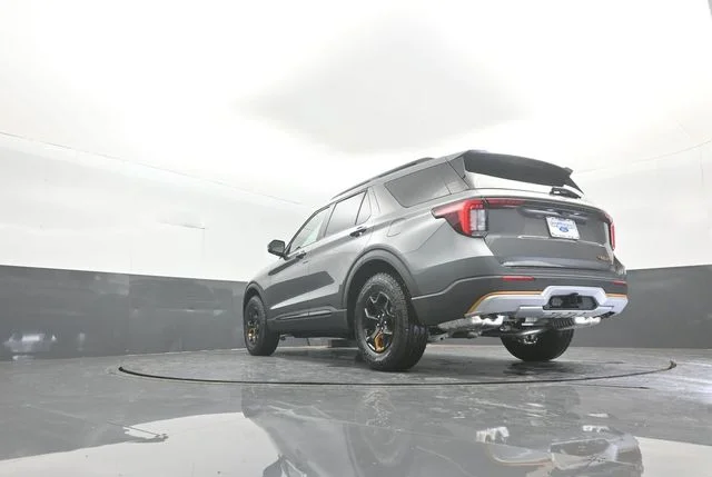 New 2026 Gray Ford Tremor image 32