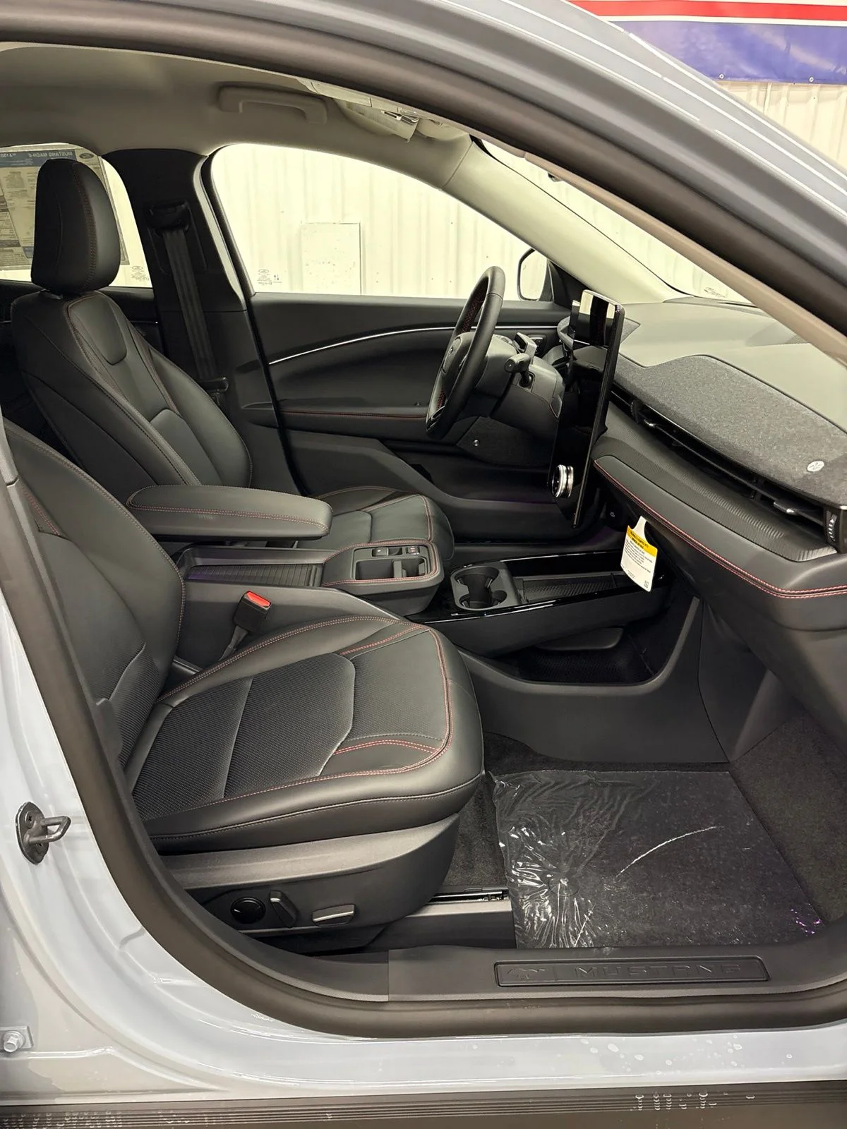 New 2026 Glacier Gray Metallic Tri-coat Ford Premium image 21
