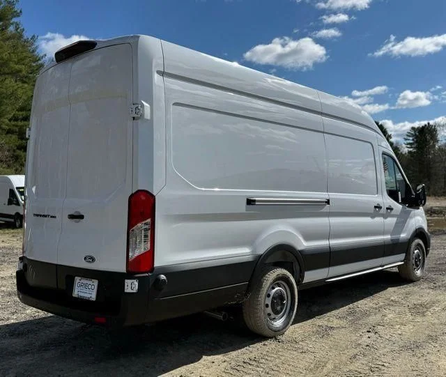 New 2026 Oxford White Ford Cargo Van image 5