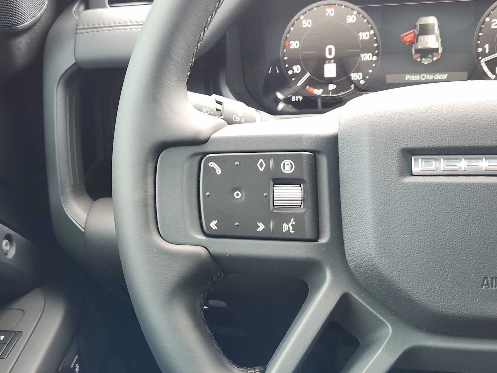 New 2026 Carpathian Grey LAND ROVER X-Dynamic SE image 27