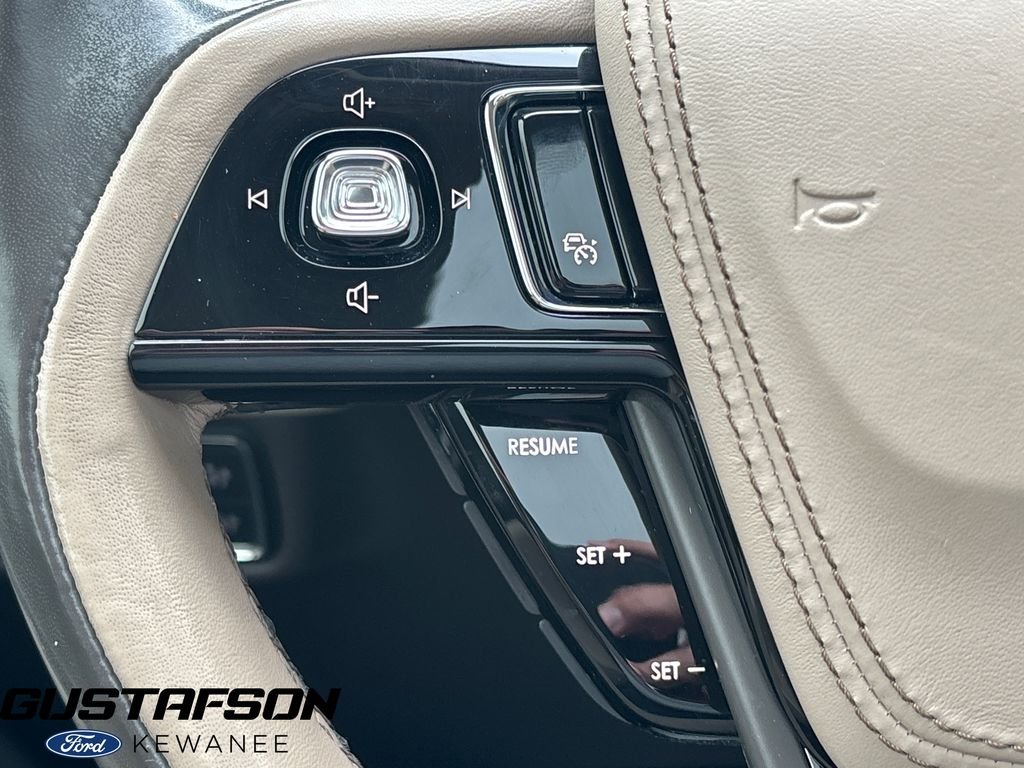 Used 2020 Iced Mocha Metallic Lincoln Reserve image 39