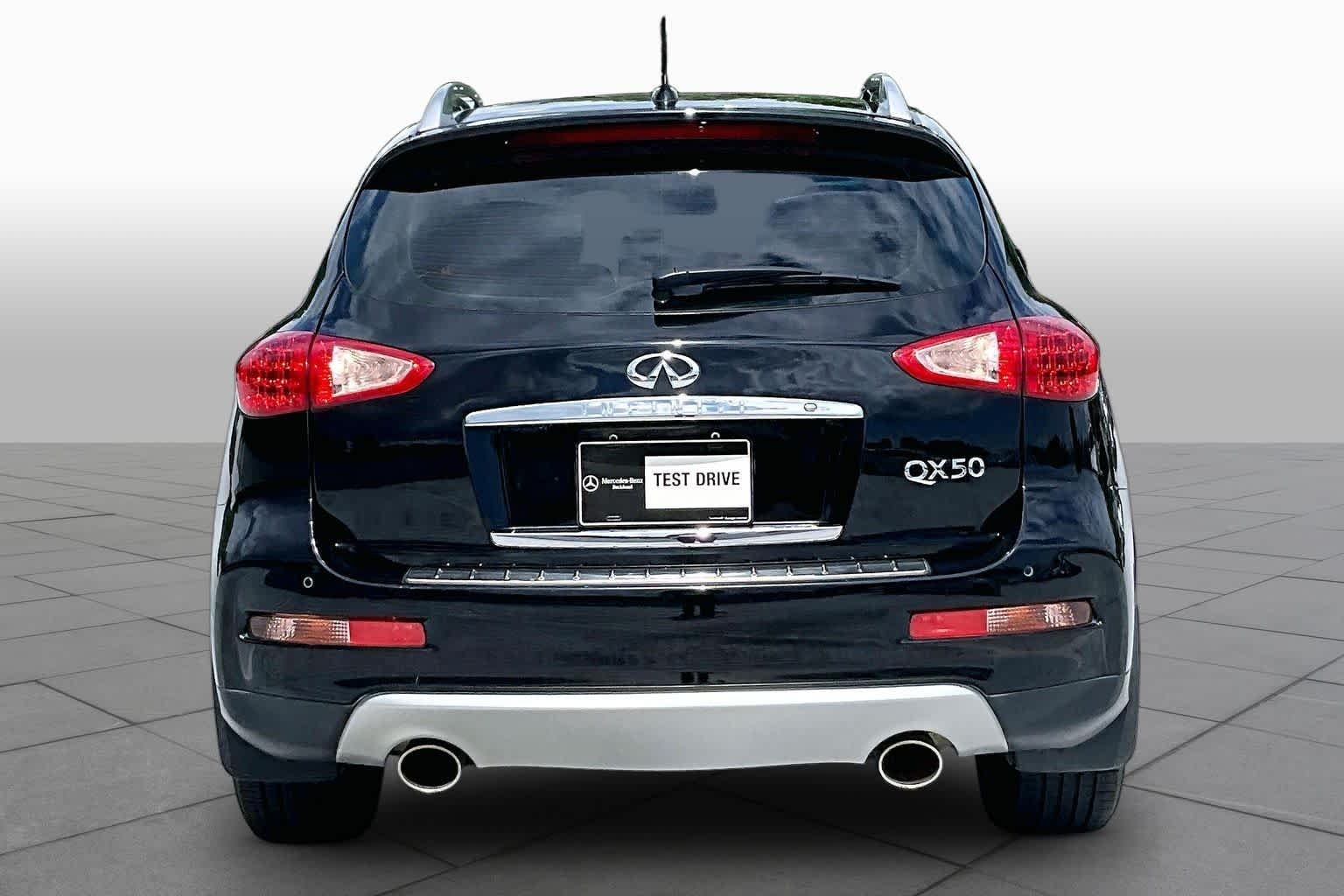 Used 2017 Black Obsidian INFINITI  image 5