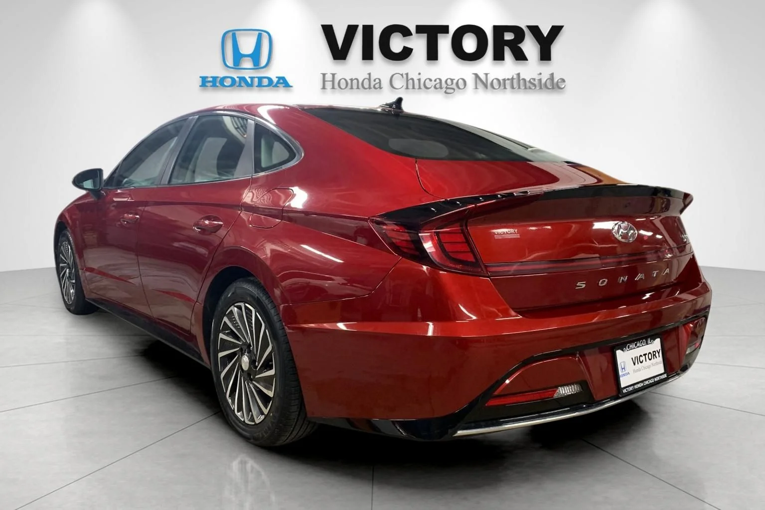 Used 2023 Red Hyundai SEL image 4