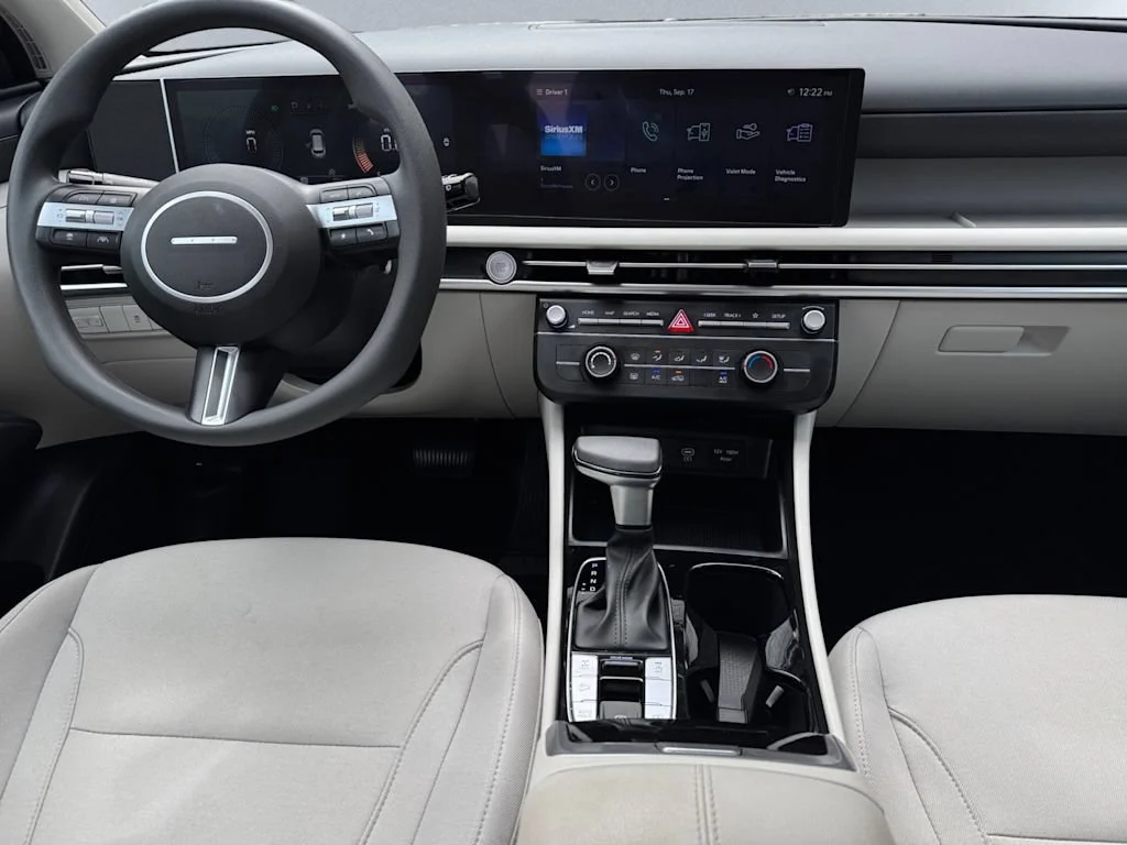 Used 2025 Gray Hyundai SE image 8