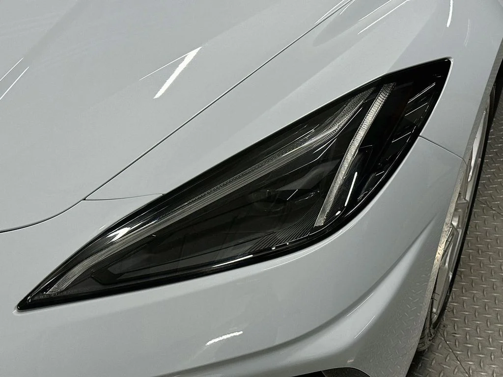 Used 2024 White Chevrolet Stingray image 27