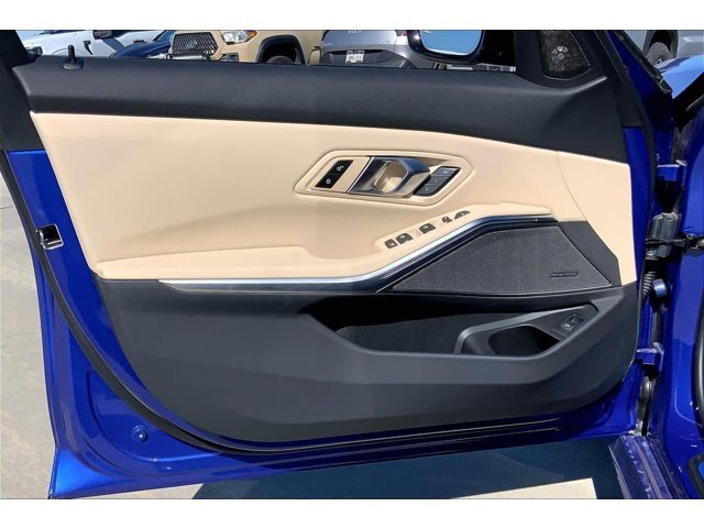 New 2026 Portimao Blue Metallic BMW 330i NA image 10