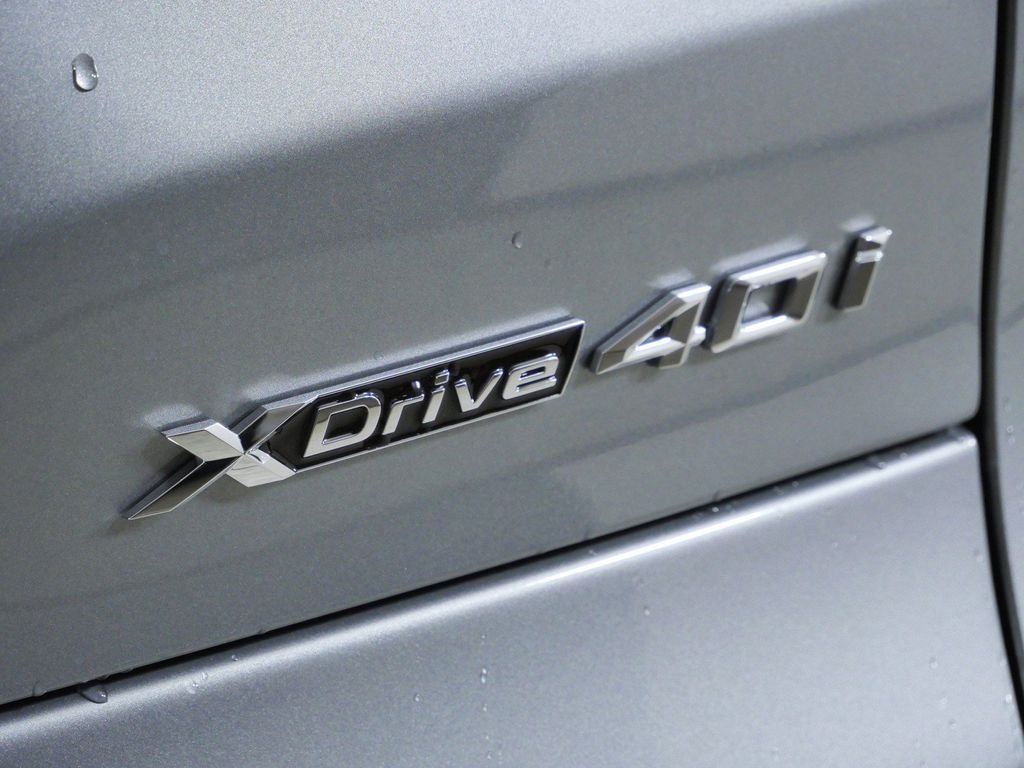New 2026 Skyscraper Grey Metallic BMW xDrive40i image 12