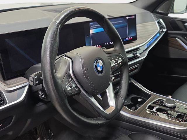 Used 2025 Black BMW xDrive50e image 14