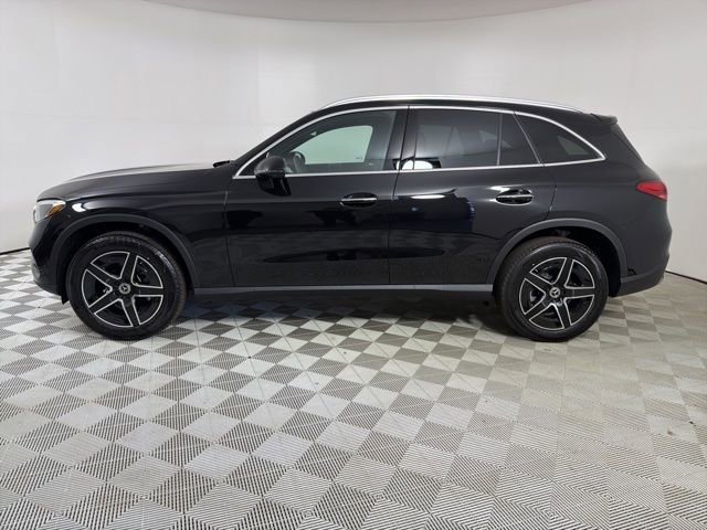 New 2026 Obsidian Black Metallic Mercedes-Benz GLC 300 image 16