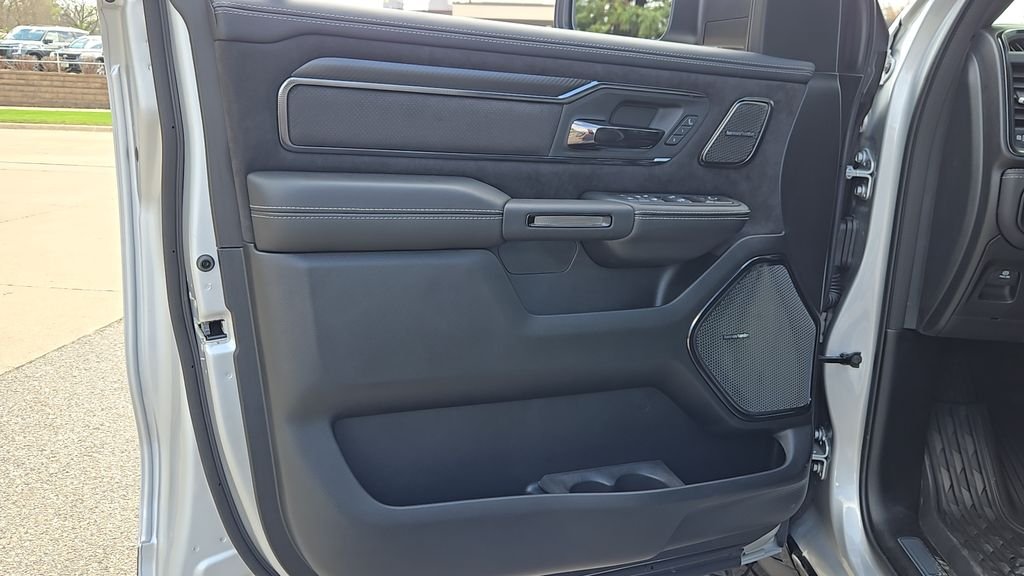 2026 RAM 1500 RHO - Photo 9