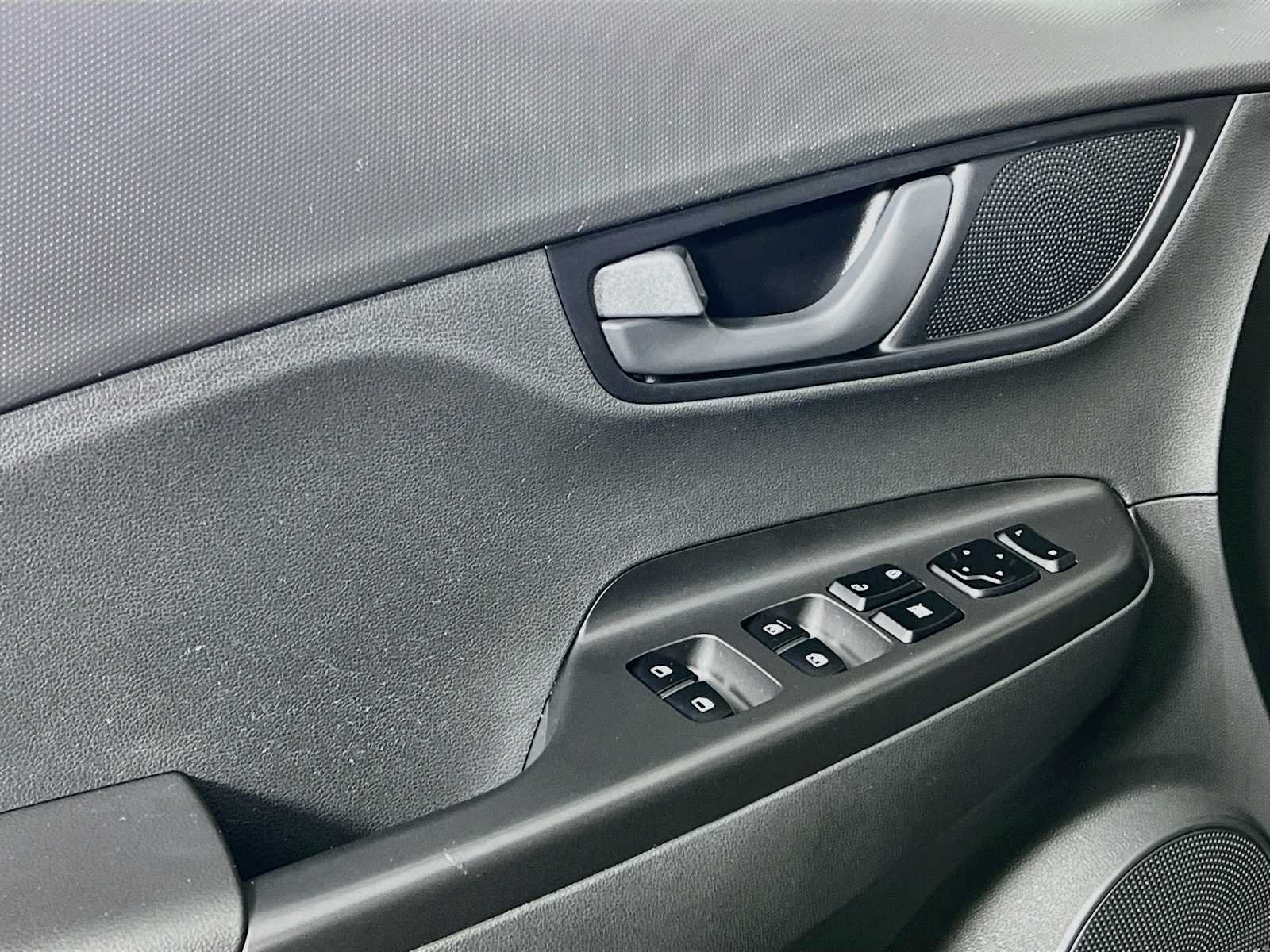 Used 2019 Ultra Black Pearl Hyundai SEL image 17