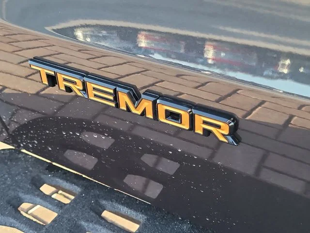 New 2027 Gray Metallic Ford Tremor image 9