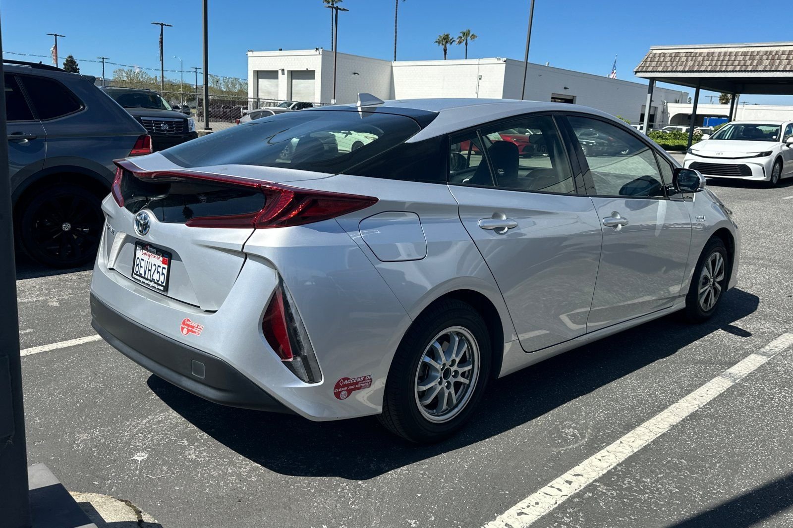 2018 Toyota Prius Prime Premium photo 4