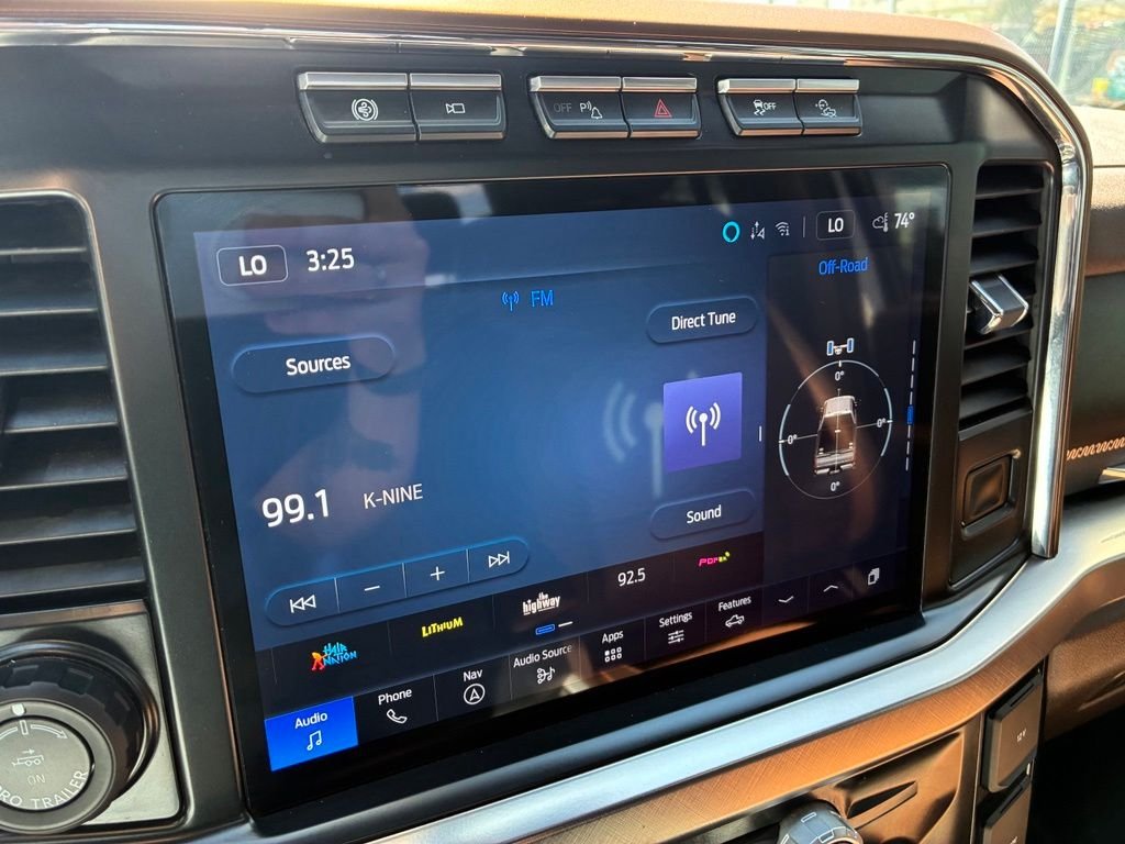 Used 2024  Ford King Ranch image 24