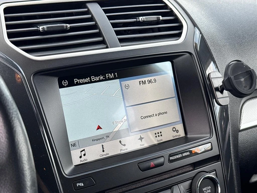 Used 2017 Magnetic J7 Ford XLT image 25