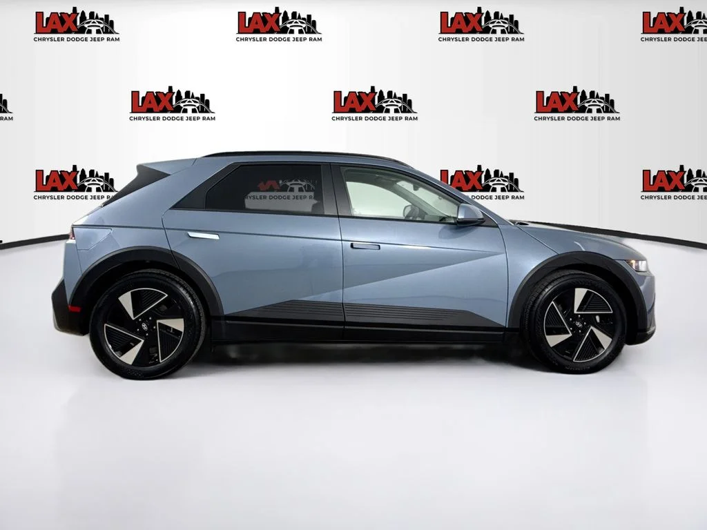 Used 2025 Blue Hyundai SEL image 8
