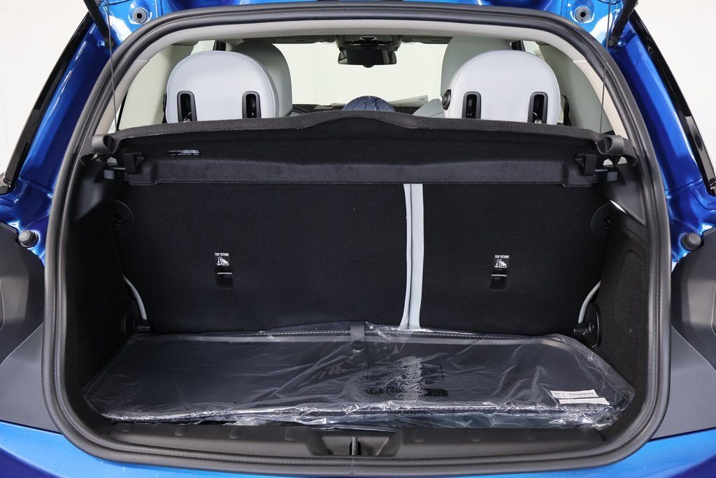 2026 MINI Hardtop 2 Door - Photo 8