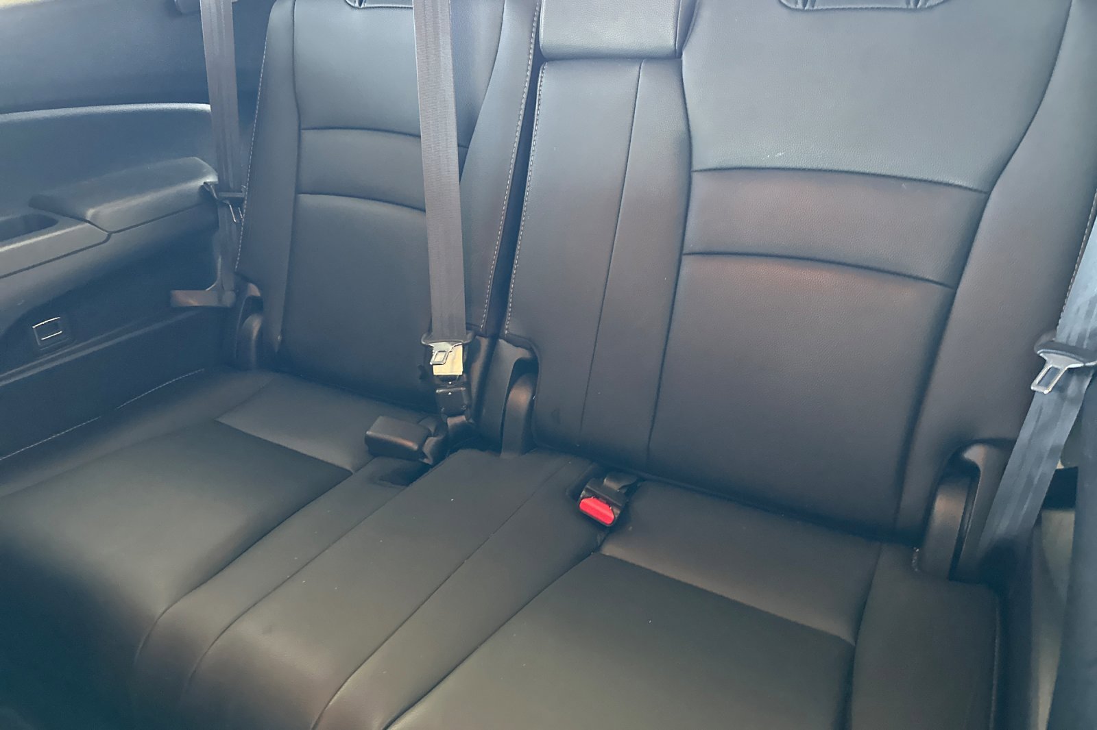 Used 2021 Black Honda Touring 8-Passenger image 15