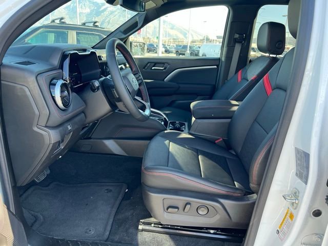 2025 Chevrolet Colorado Z71 - Photo 40