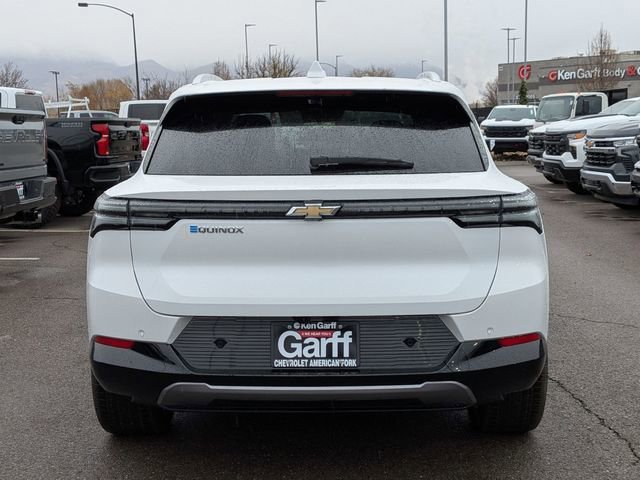 New 2026 Summit White Chevrolet LT image 4