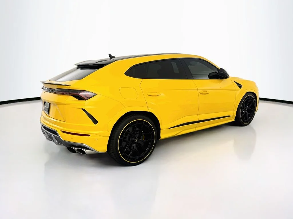 Used 2020 Gialllo Auge Lamborghini  image 5