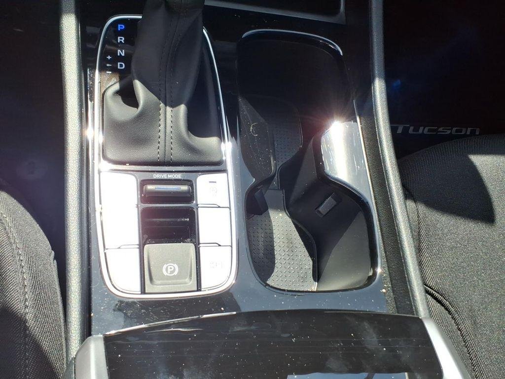 New 2026 Blue Hyundai SE FWD image 24