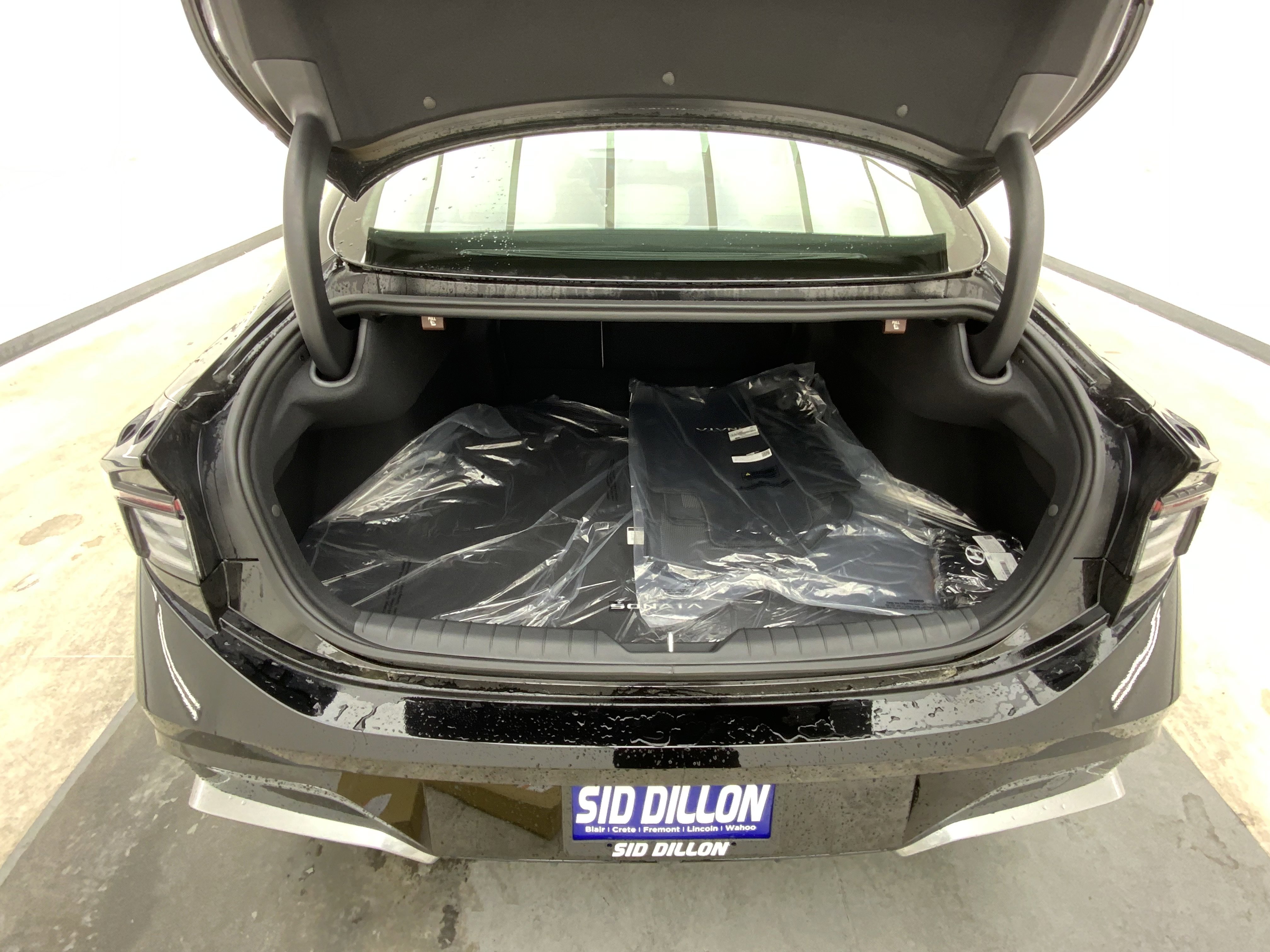 New 2026 Abyss Black Hyundai SEL Sport image 7
