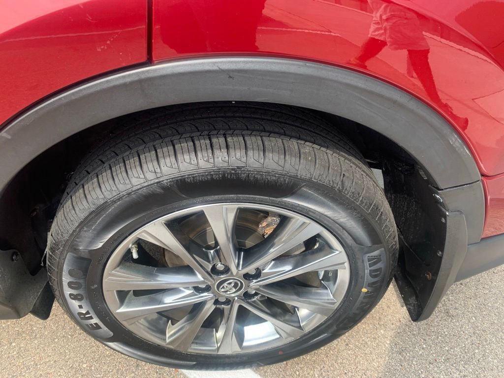 Used 2018 Red Toyota Limited image 37