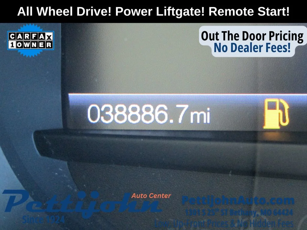 Used 2023 Black Ford SEL image 25