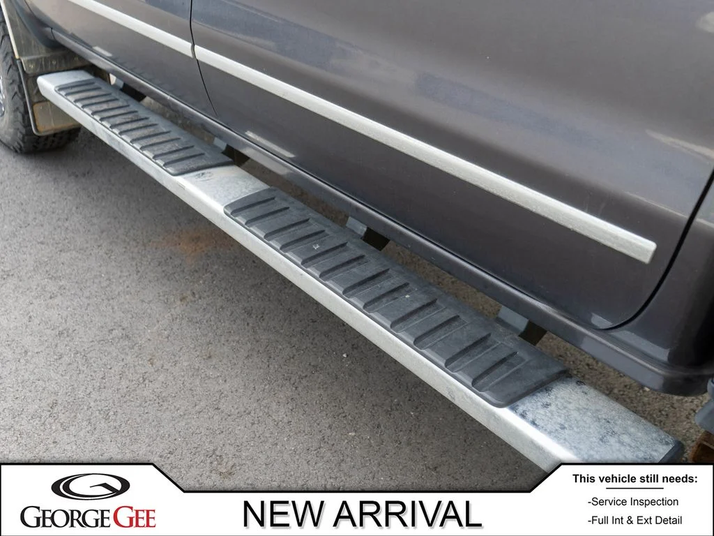 Used 2016 Gray GMC SLT image 28