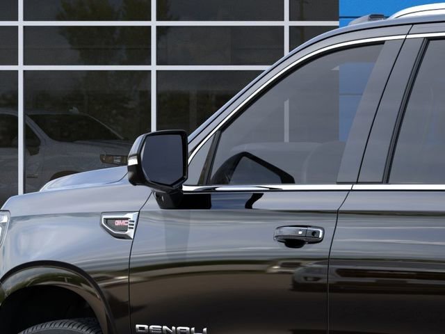 2026 GMC Yukon XL Denali - Photo 13