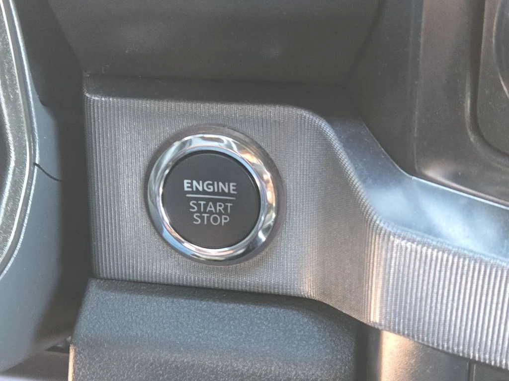 Used 2025 Red Ford Platinum image 36