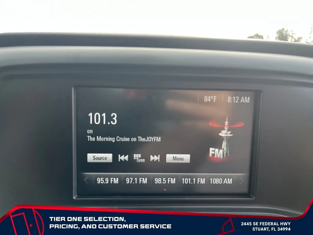 Used 2016 IRIDIUM METALLIC GMC 4WD Double Cab 144.2" image 20