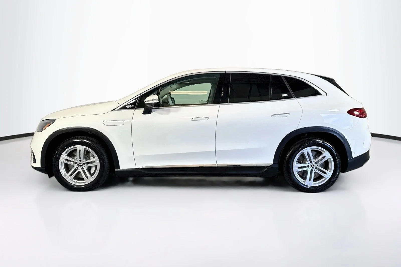 Used 2023 Polar White Mercedes-Benz EQE 350 image 8