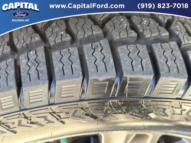 Used 2022 Silver Ford XLT image 14