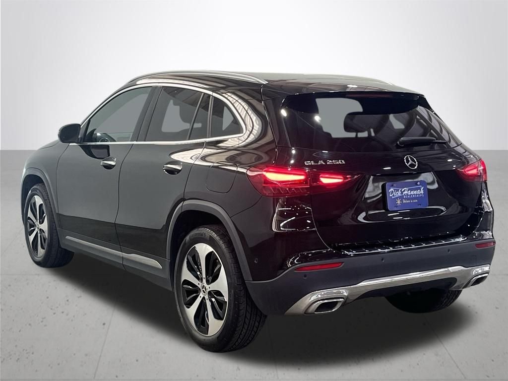 Used 2025  Mercedes-Benz GLA 250 image 14