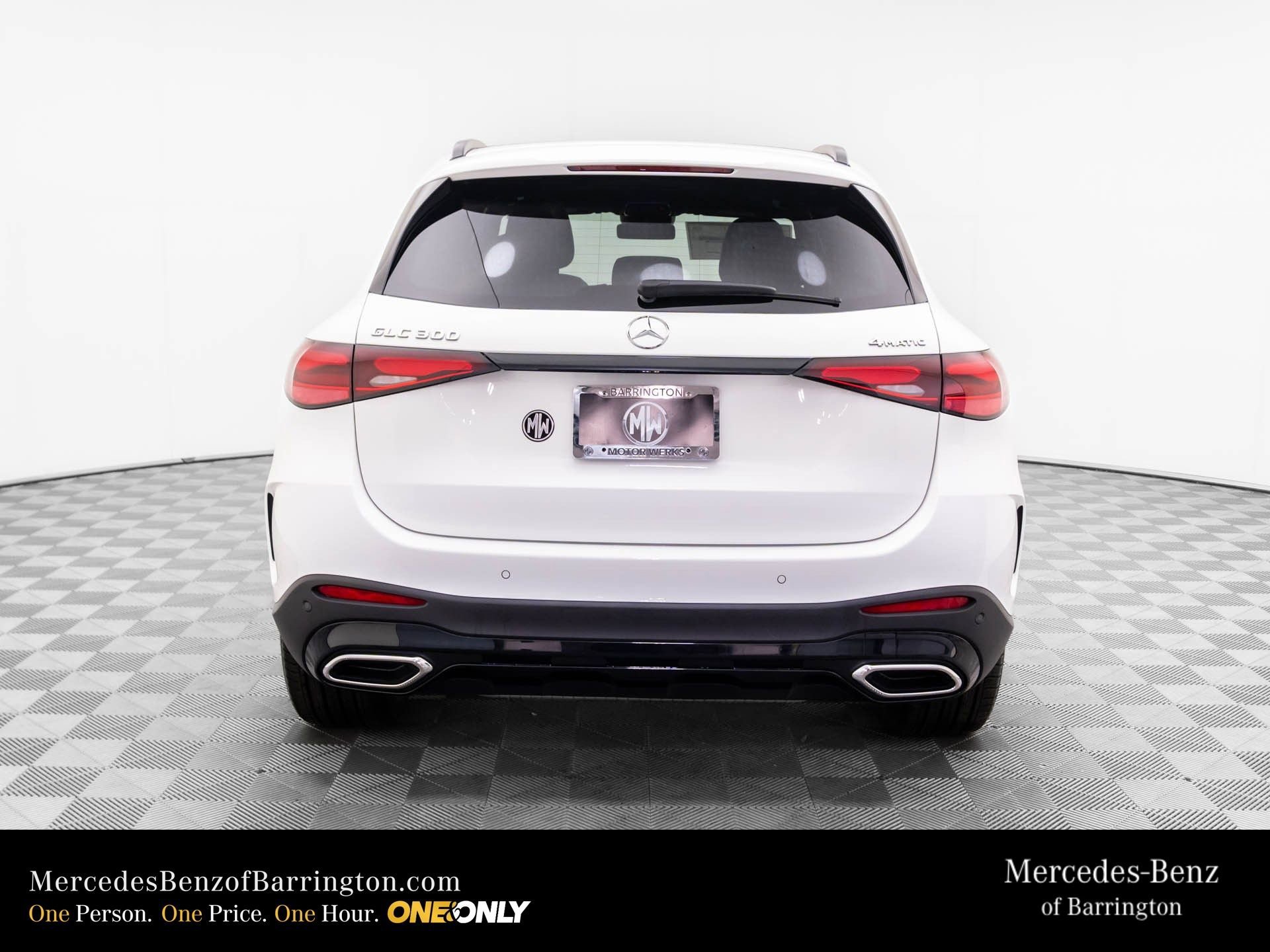 New 2026 Polar White Mercedes-Benz GLC 300 image 44