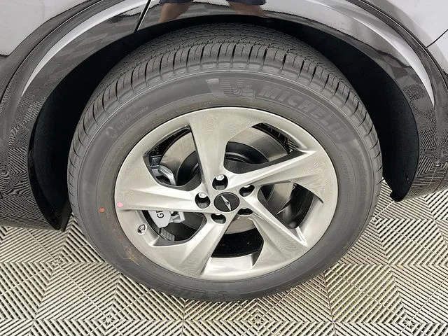 New 2026 Black Genesis 2.5T Advanced image 23