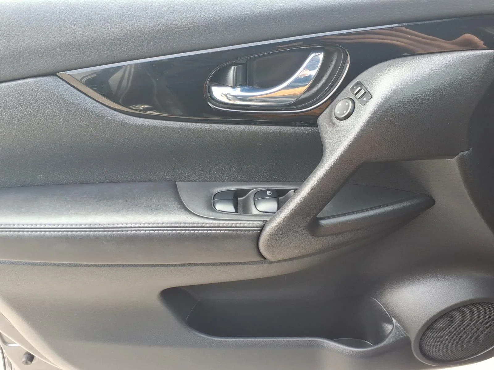 Used 2019 Gun Metallic Nissan SV image 24